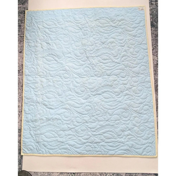 Animal Baby Quilt Handmade Gender Neutral 38" X 44" Blue Pink Yellow Green - Picture 5 of 8